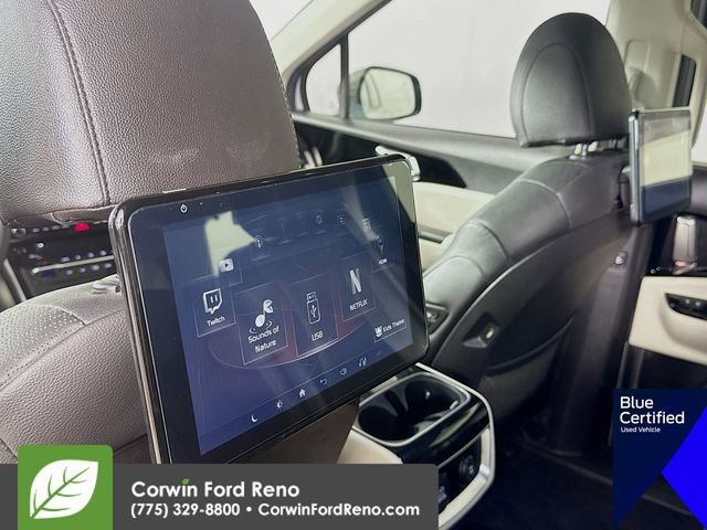 Used 2024 Kia Carnival SX Prestige image 31