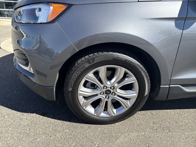 Certified 2024 Ford Edge Titanium AWD/4WD image 9