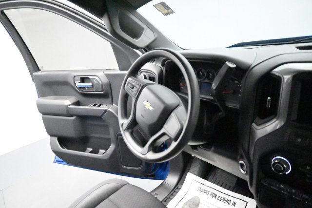 Used 2022 Chevrolet Silverado 1500 Custom w/ LPO, Dark Essentials Package AWD/4WD image 18