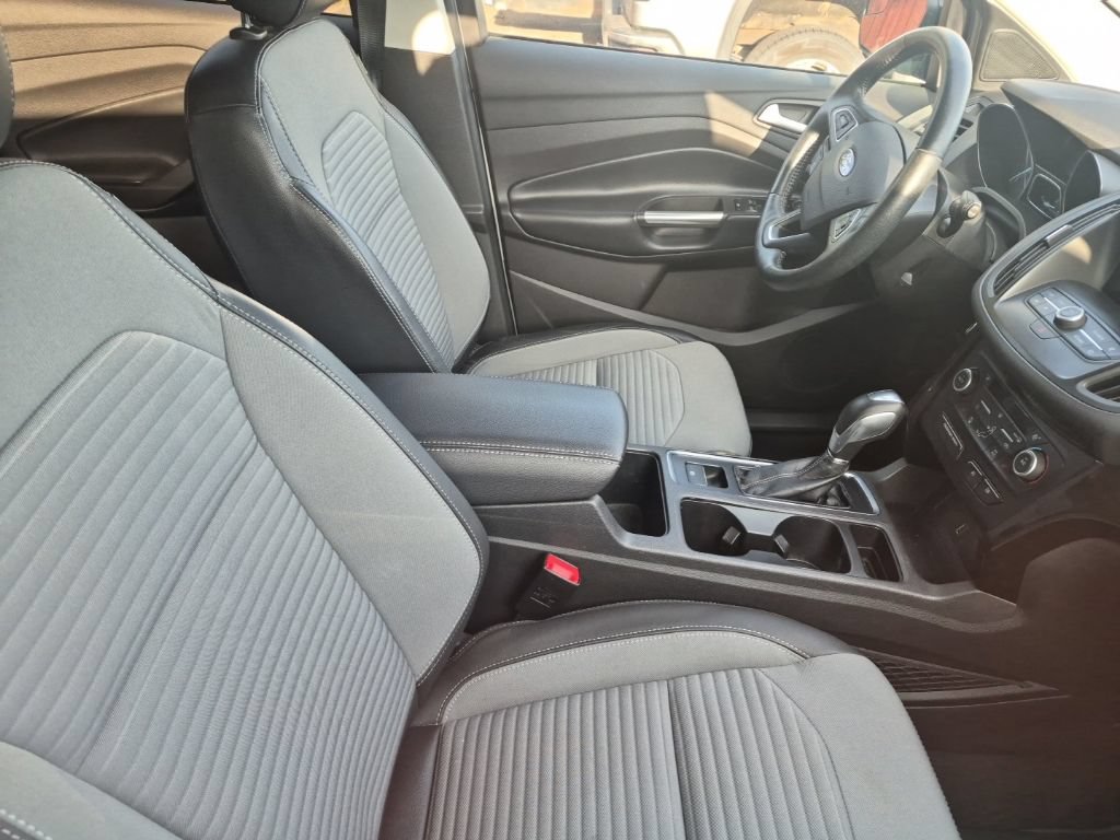 Certified 2019 Ford Escape SE FWD image 27