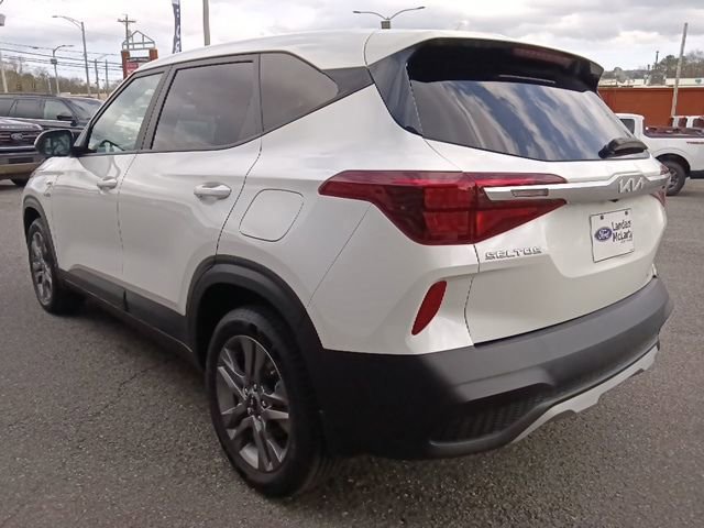 Used 2023 Kia Seltos LX image 3
