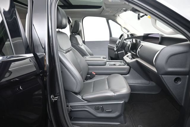 Certified 2025 Ford Expedition Active AWD/4WD image 30
