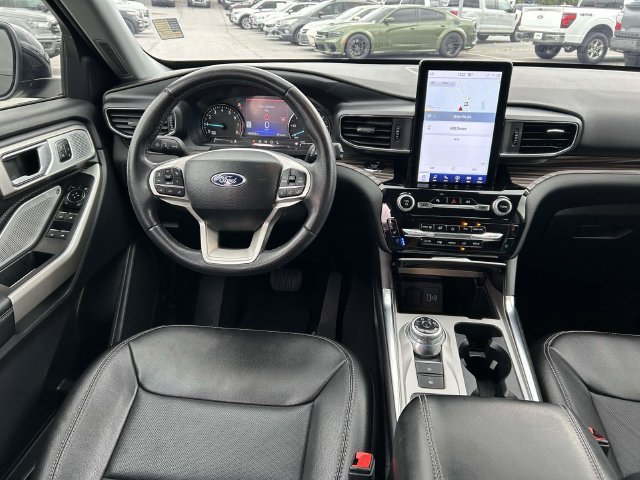 Certified 2023 Ford Explorer Limited w/ Limited Technology Package RWD image 15