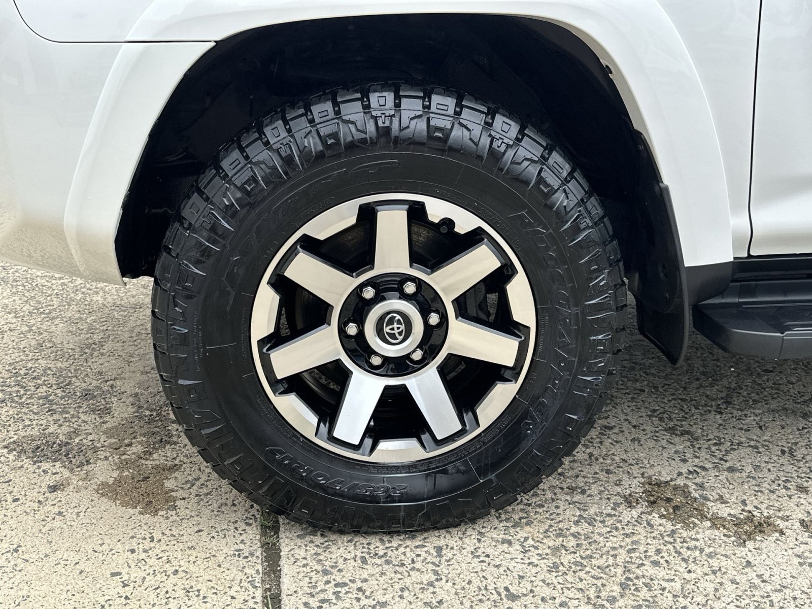 Used 2020 Toyota 4Runner TRD Off-Road Premium w/ Moonroof Package AWD/4WD image 20