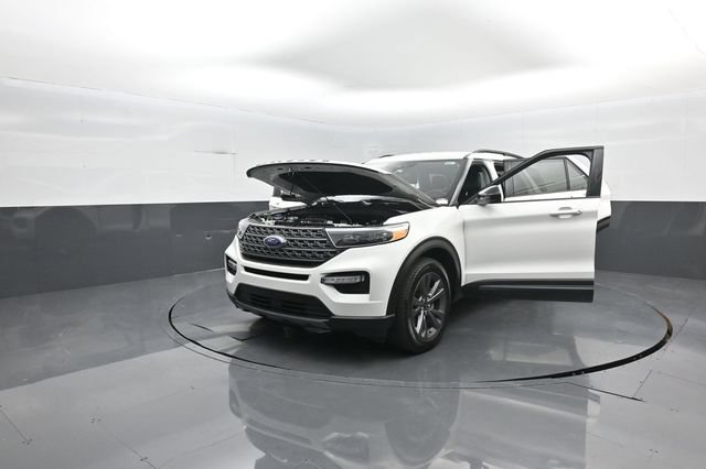 Certified 2024 Ford Explorer XLT w/ Equipment Group 202A AWD/4WD image 21