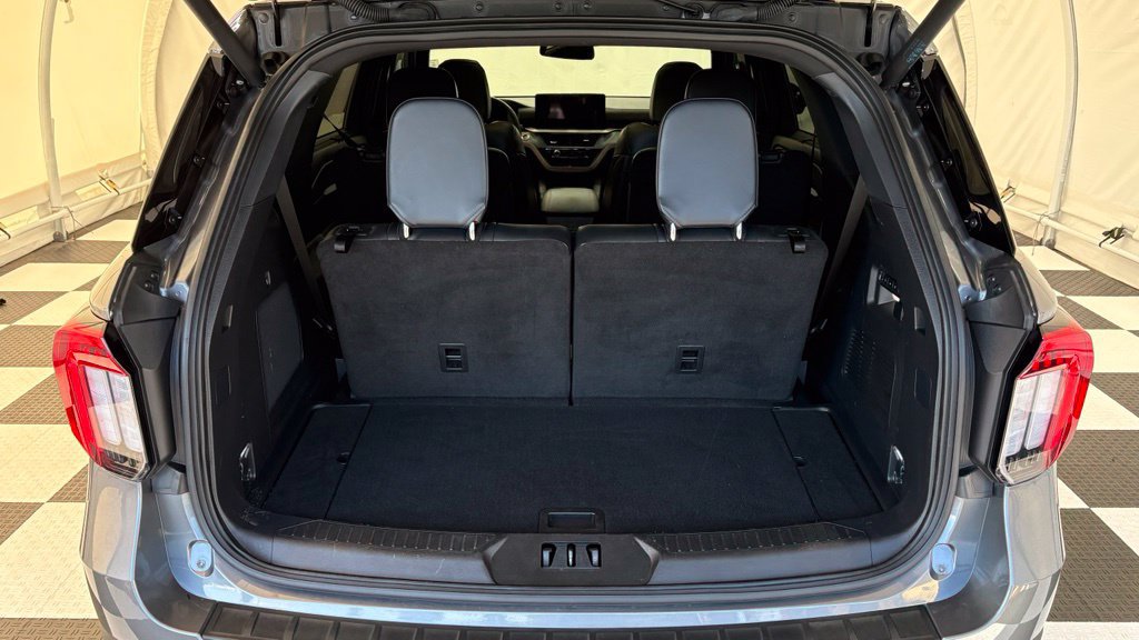 Certified 2025 Ford Explorer ST AWD/4WD image 3