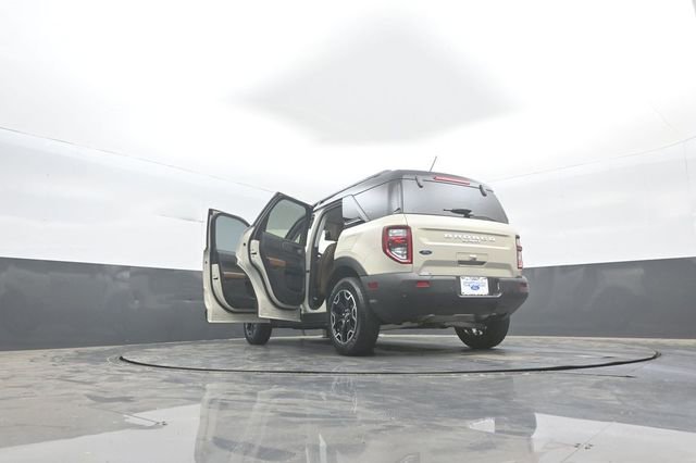 Certified 2025 Ford Bronco Sport Outer Banks AWD/4WD image 45