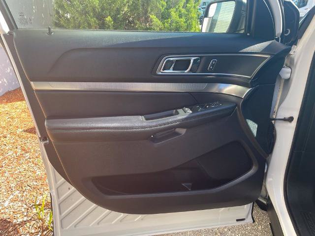 Certified 2019 Ford Explorer XLT w/ Class III Trailer Tow Package AWD/4WD image 12
