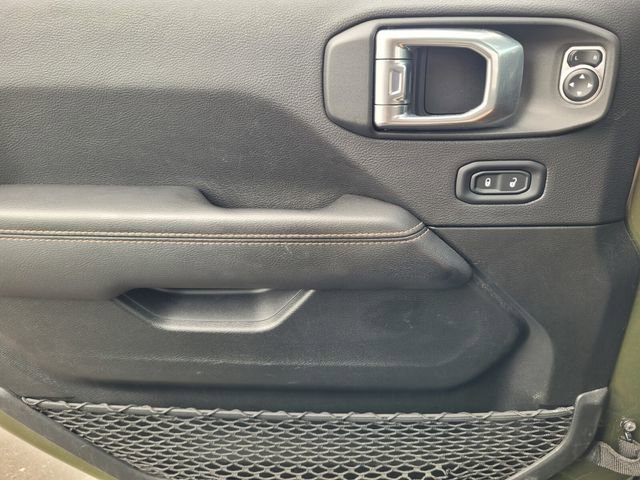 Used 2022 Jeep Wrangler Unlimited Rubicon w/ Trailer Tow Package image 23