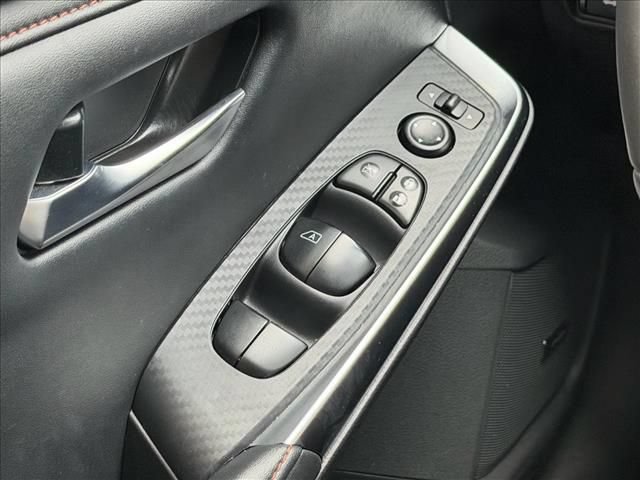 Used 2023 Nissan Sentra SR w/ SR Premium Package FWD image 18