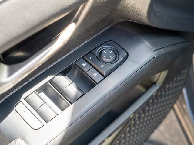 Used 2025 Toyota Tacoma Limited AWD/4WD image 18