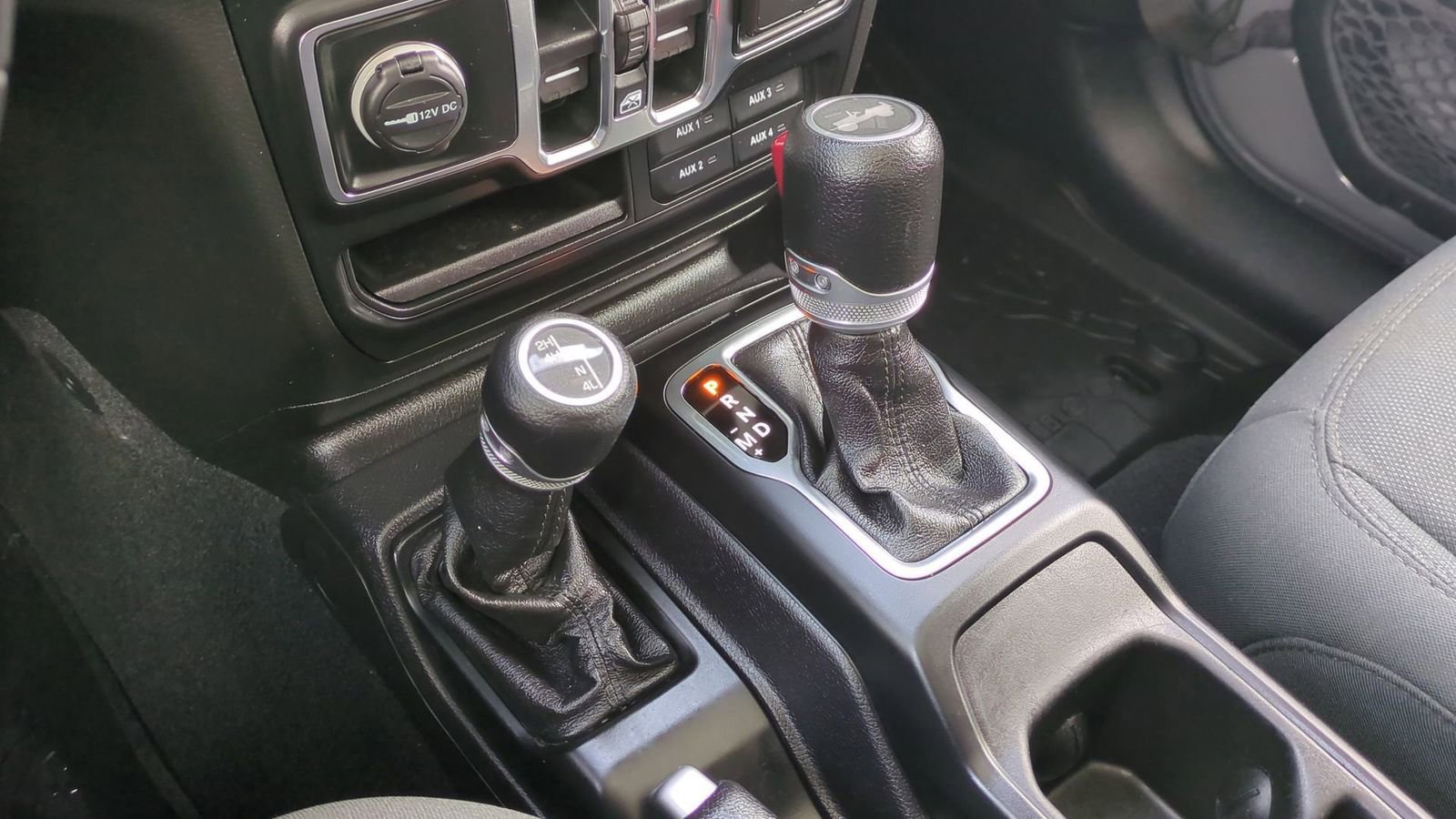 Used 2020 Jeep Wrangler Unlimited Sport image 36