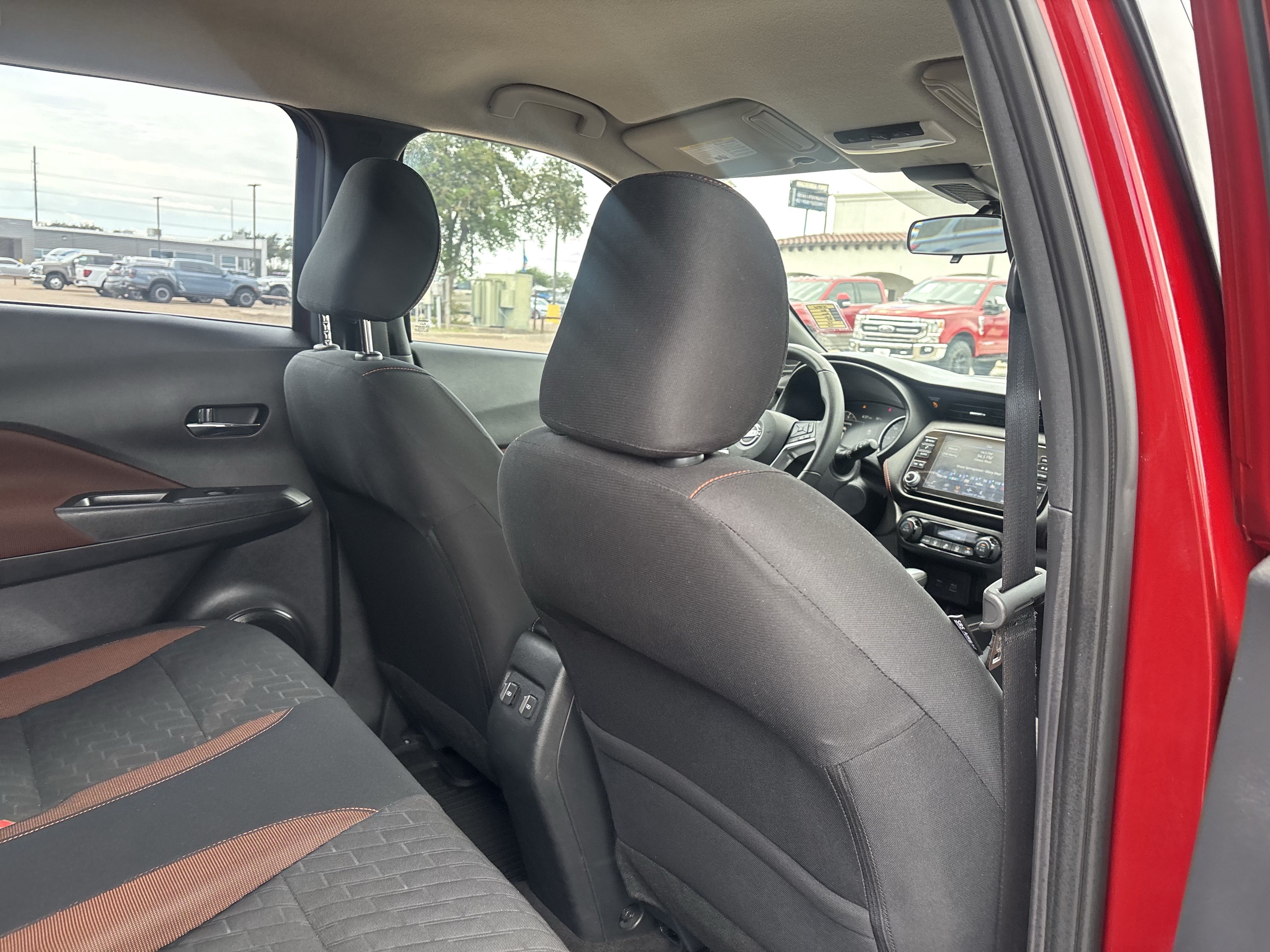 Used 2023 Nissan Kicks SR w/ Exterior Package FWD image 20
