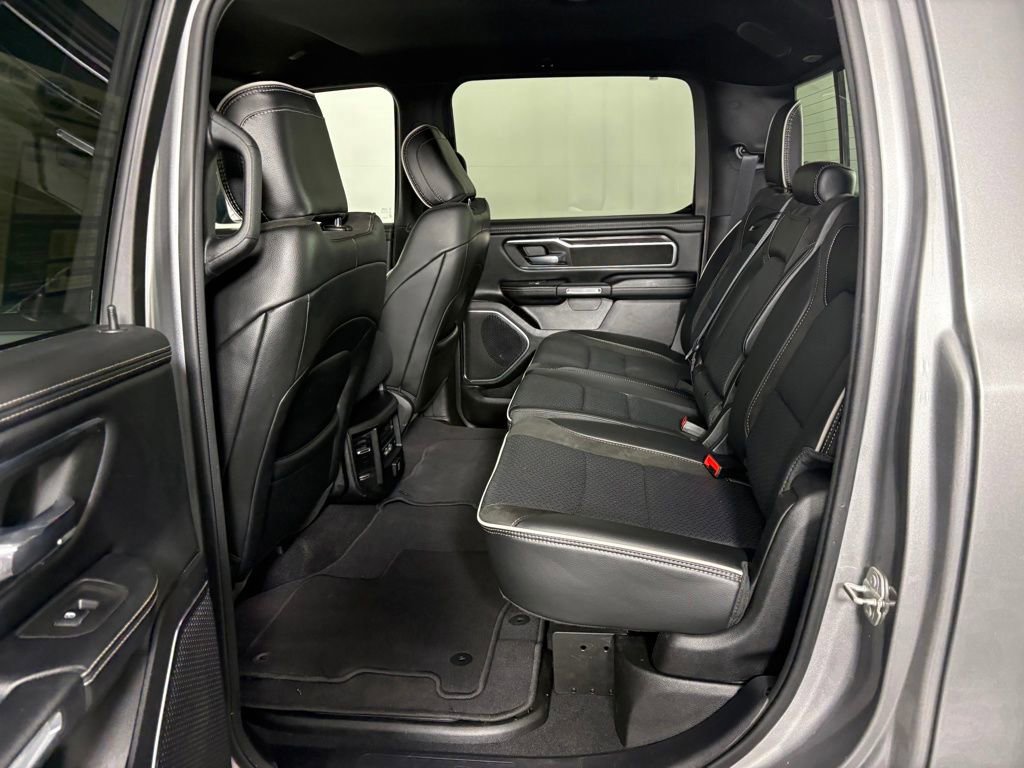 Used 2025 RAM 1500 Laramie AWD/4WD image 29