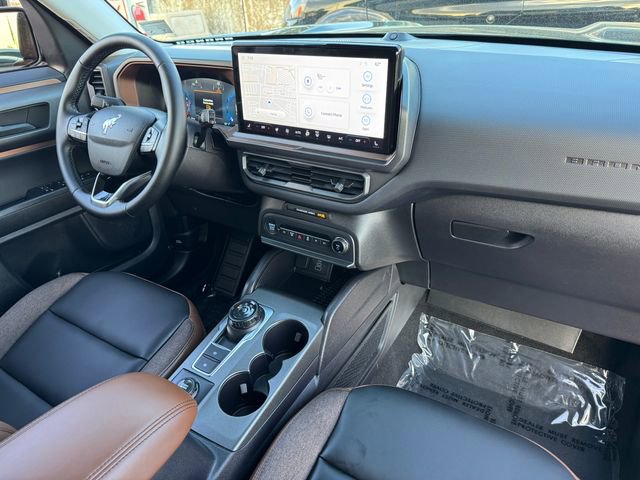 Certified 2025 Ford Bronco Sport Outer Banks w/ Outer Banks Tech Package+ AWD/4WD image 20