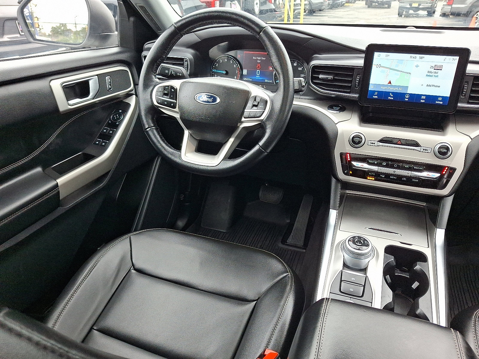 Certified 2022 Ford Explorer XLT w/ Equipment Group 202A image 14