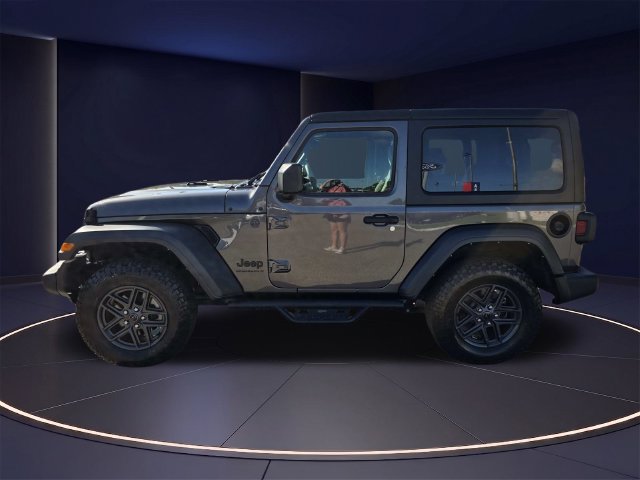 Used 2024 Jeep Wrangler Sport AWD/4WD image 7