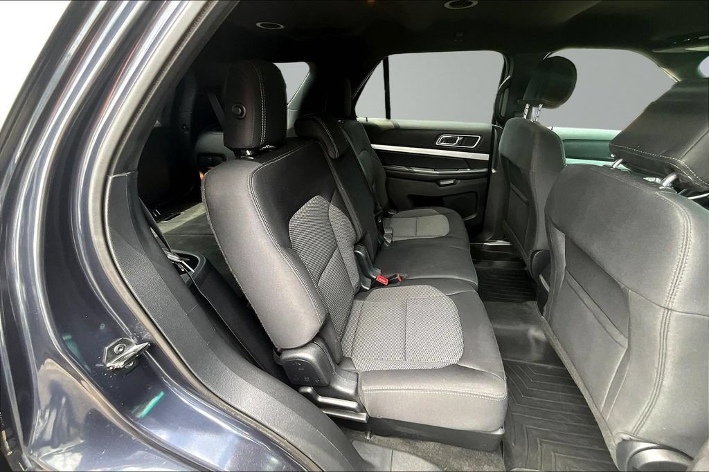 Certified 2017 Ford Explorer XLT AWD/4WD image 26