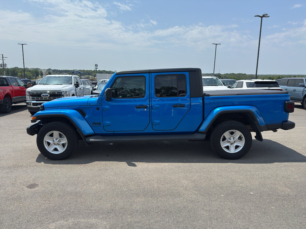 Used 2022 Jeep Gladiator Sport AWD/4WD image 8