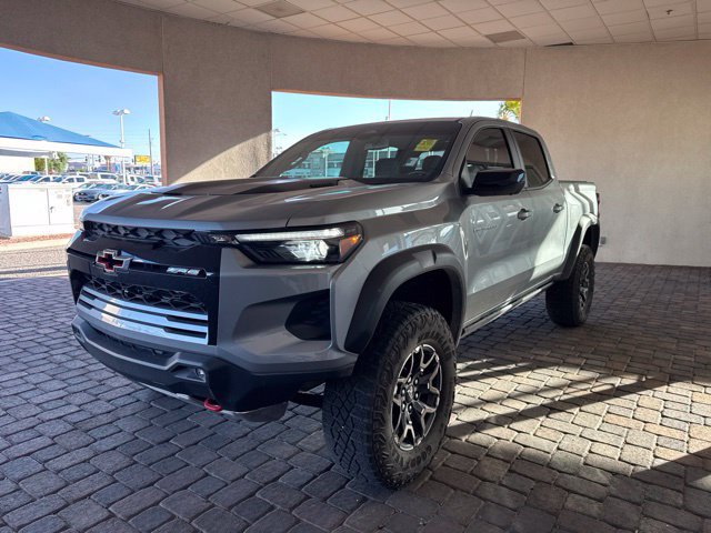 Used 2025 Chevrolet Colorado ZR2 w/ Technology Package AWD/4WD image 1