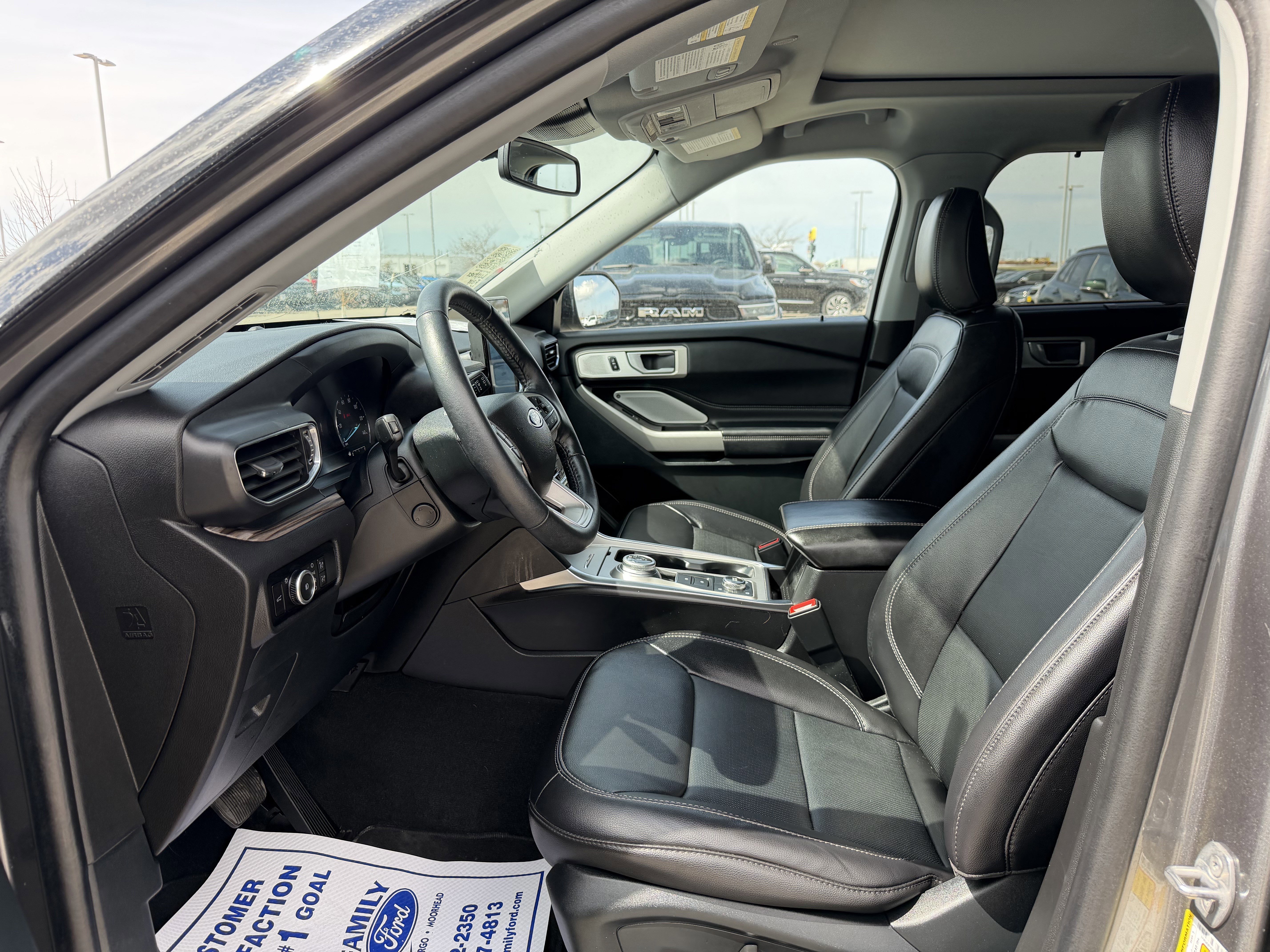 Certified 2023 Ford Explorer Limited w/ Limited Technology Package AWD/4WD image 18