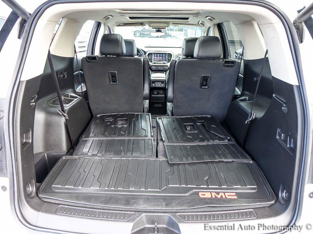 Used 2023 GMC Acadia Denali w/ Denali Technology Package FWD image 24