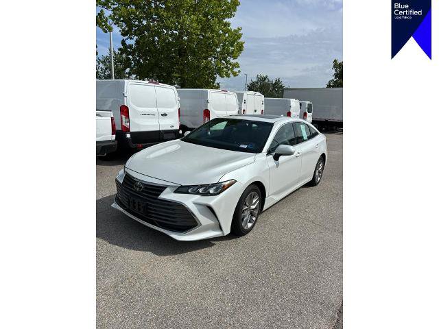 Used 2019 Toyota Avalon XLE w/ Moonroof Package FWD image 1