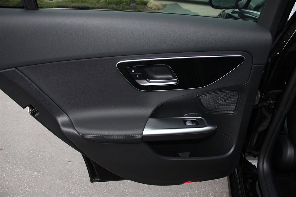 Used 2024 Mercedes-Benz C 300 Sedan image 20