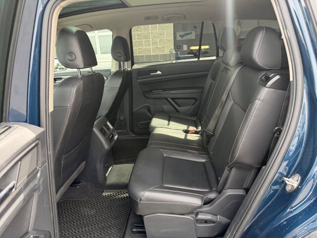Used 2021 Volkswagen Atlas SE w/ Panoramic Sunroof Package FWD image 16