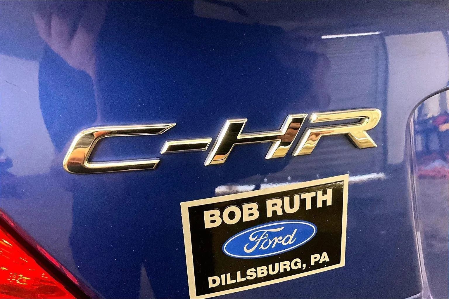 Used 2019 Toyota C-HR XLE image 13