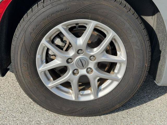 Used 2025 Chrysler Pacifica Select FWD image 6