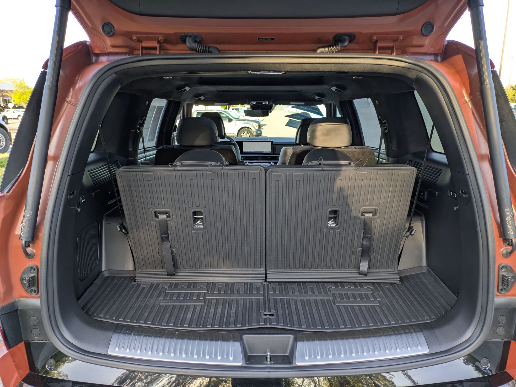 Used 2025 Hyundai Santa Fe Calligraphy image 36