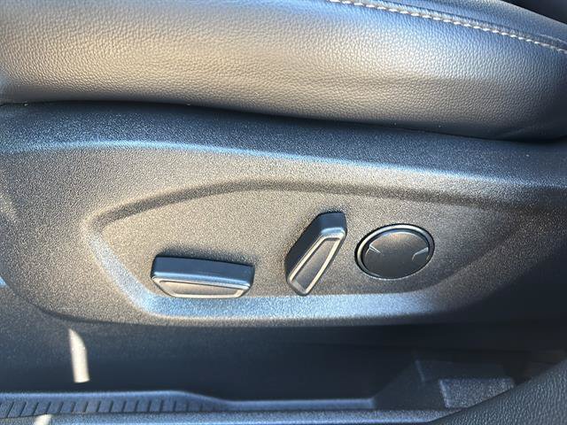 Certified 2024 Ford Edge SEL w/ Convenience Package AWD/4WD image 12
