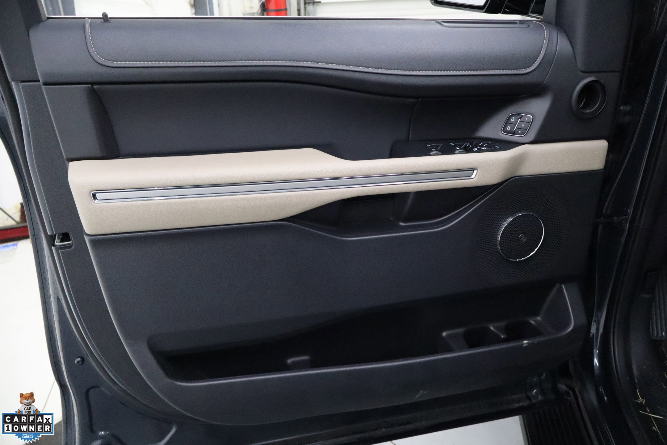 Certified 2024 Ford Expedition Max Limited image 11