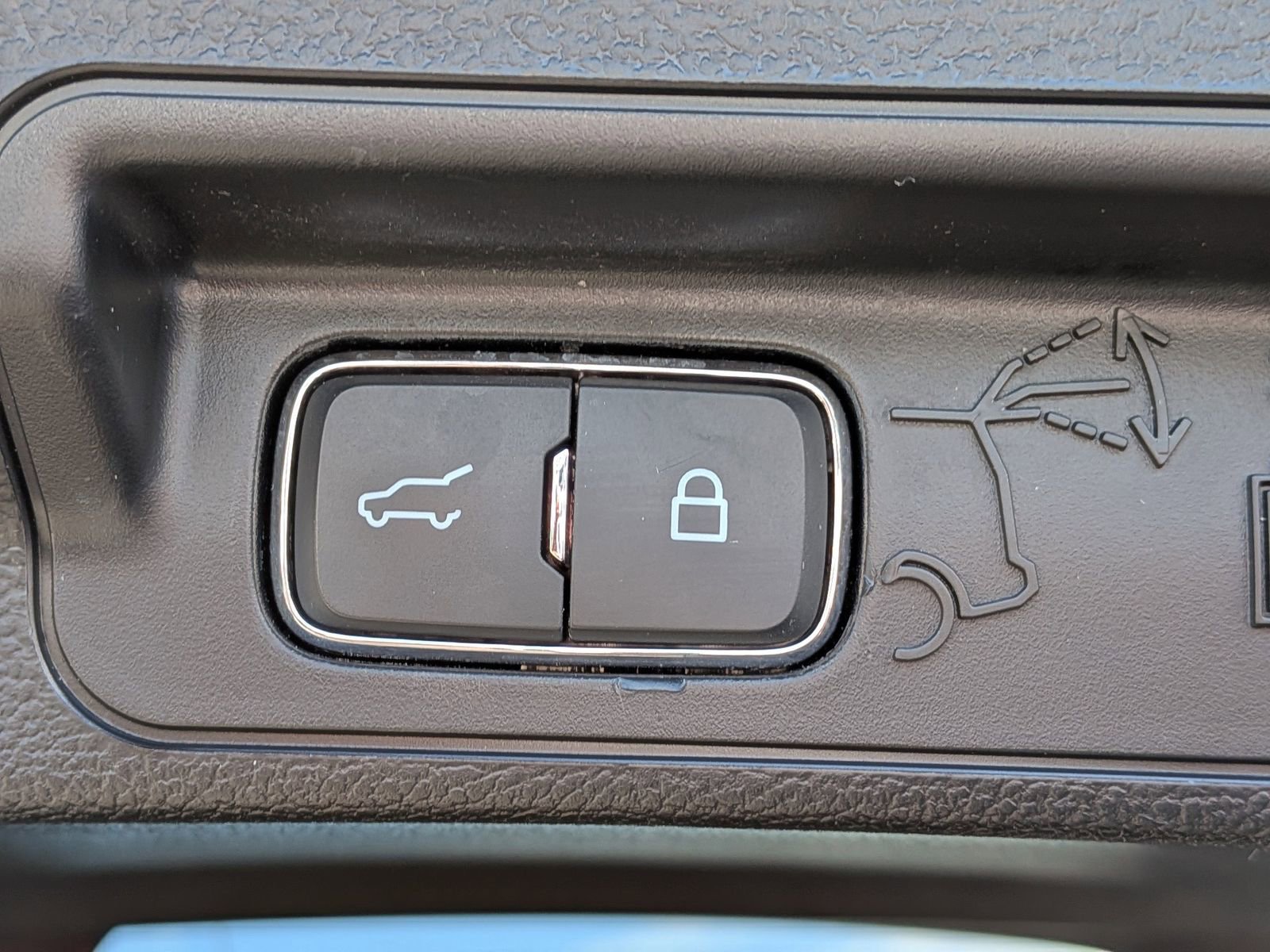 Certified 2023 Ford Explorer XLT w/ Equipment Group 202A image 16