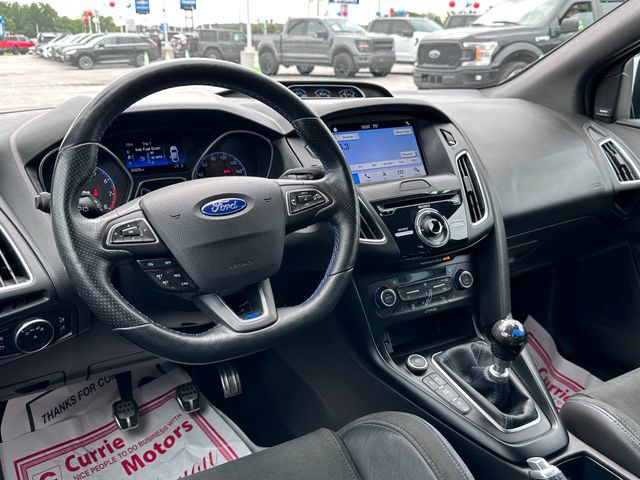 Certified 2017 Ford Focus RS AWD/4WD image 9