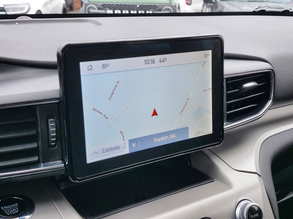 Certified 2022 Ford Explorer XLT w/ Equipment Group 202A image 22