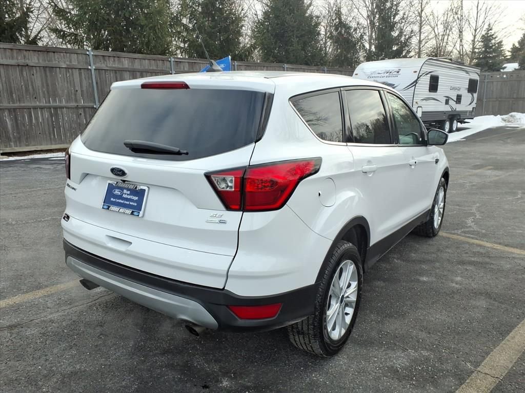 Certified 2019 Ford Escape SE image 5