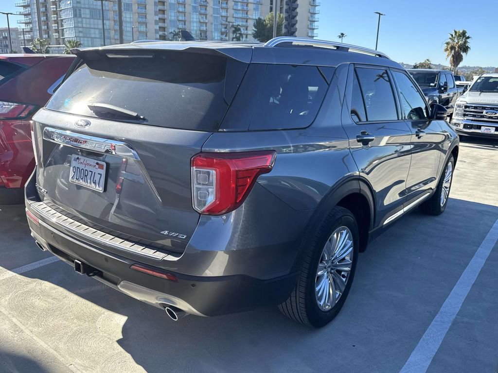 Certified 2022 Ford Explorer Limited w/ Limited Technology Package image 5