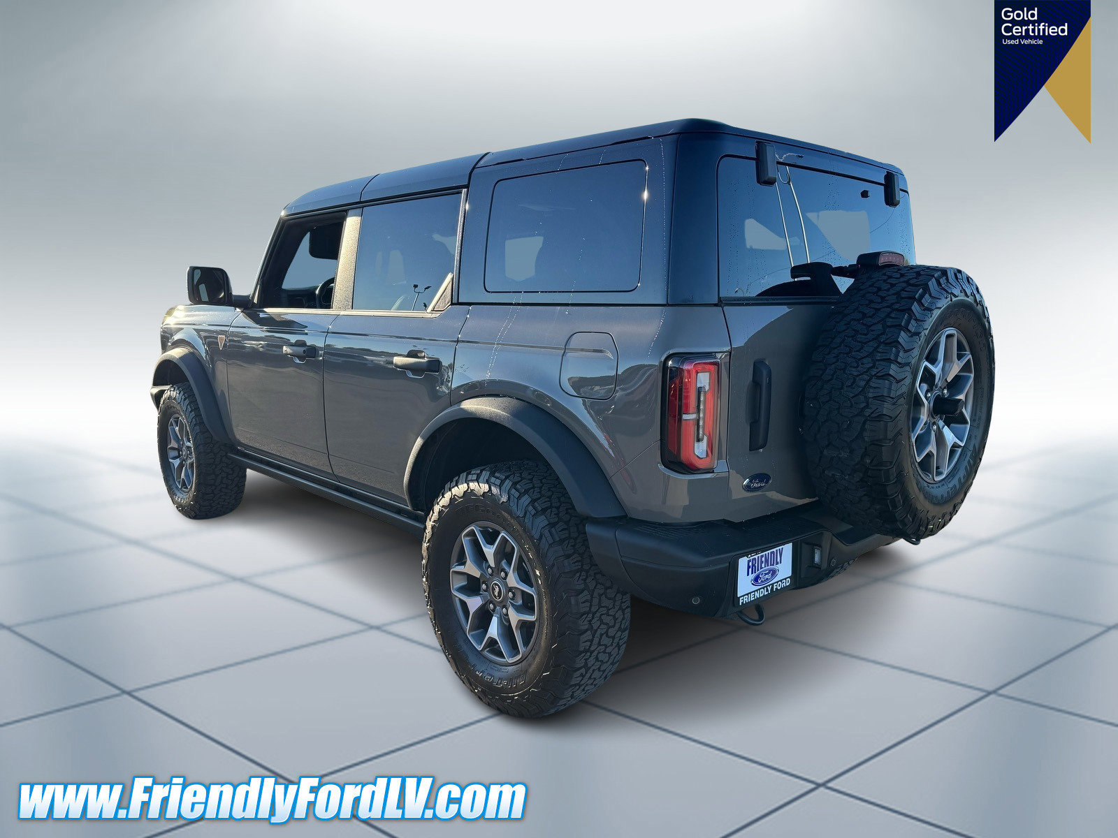 Certified 2025 Ford Bronco Badlands image 3