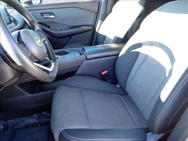 Used 2022 Nissan Rogue SV image 12