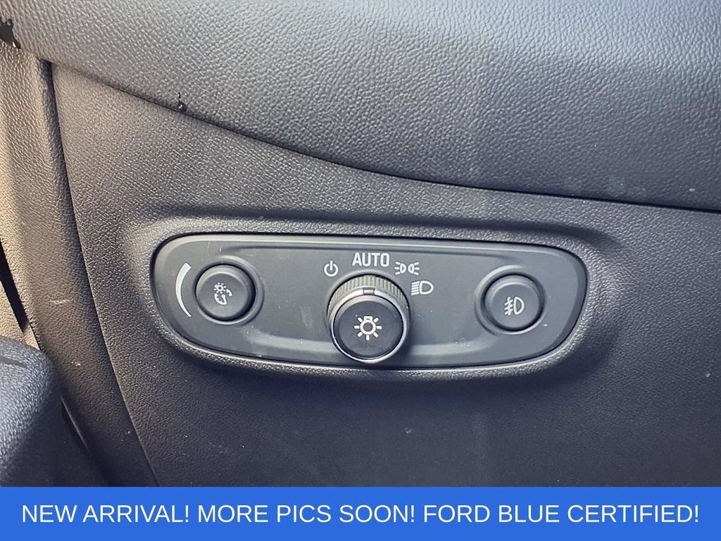 Used 2021 Chevrolet Equinox LT AWD/4WD image 18