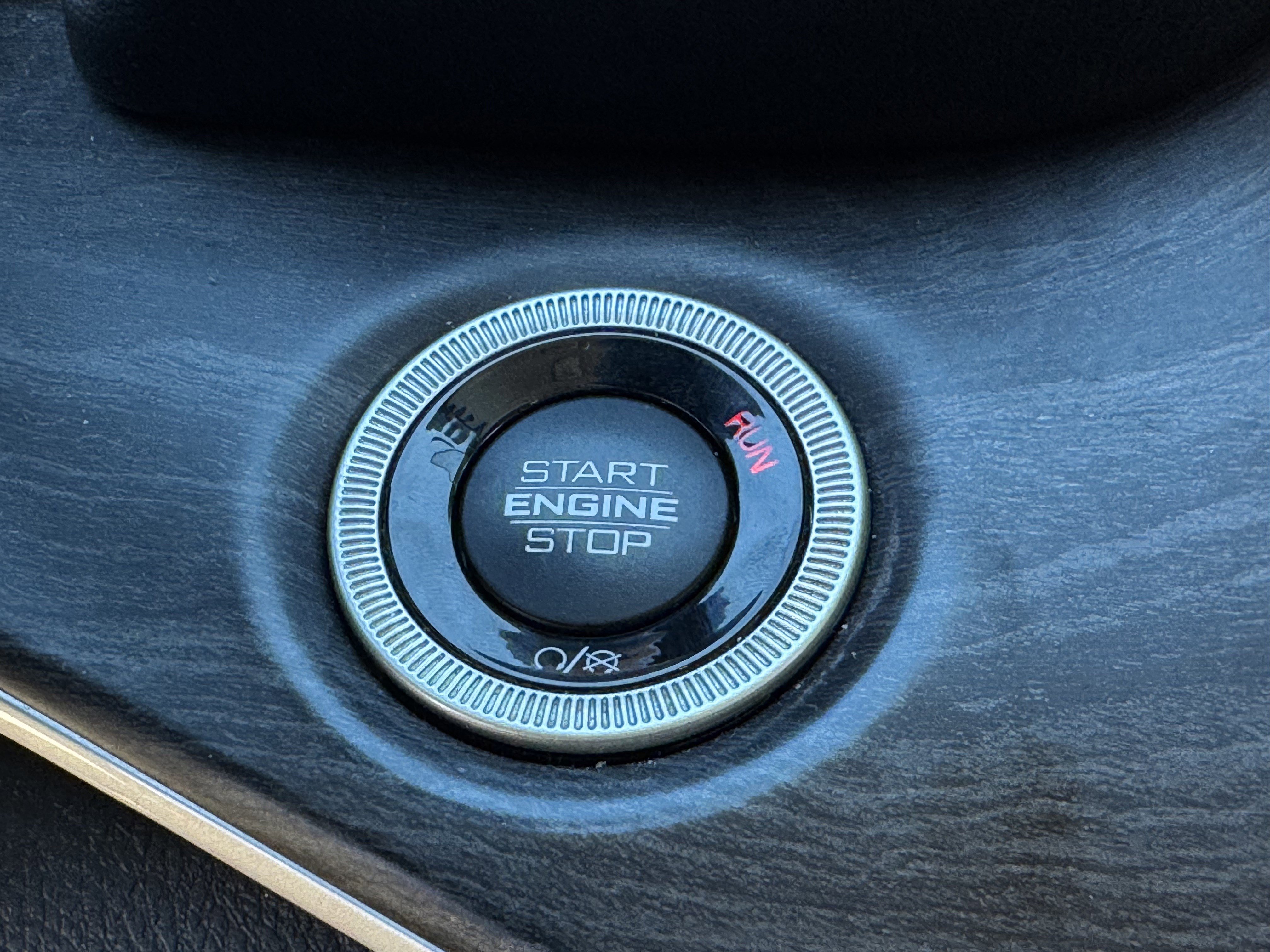 Used 2022 Jeep Grand Cherokee Limited image 22