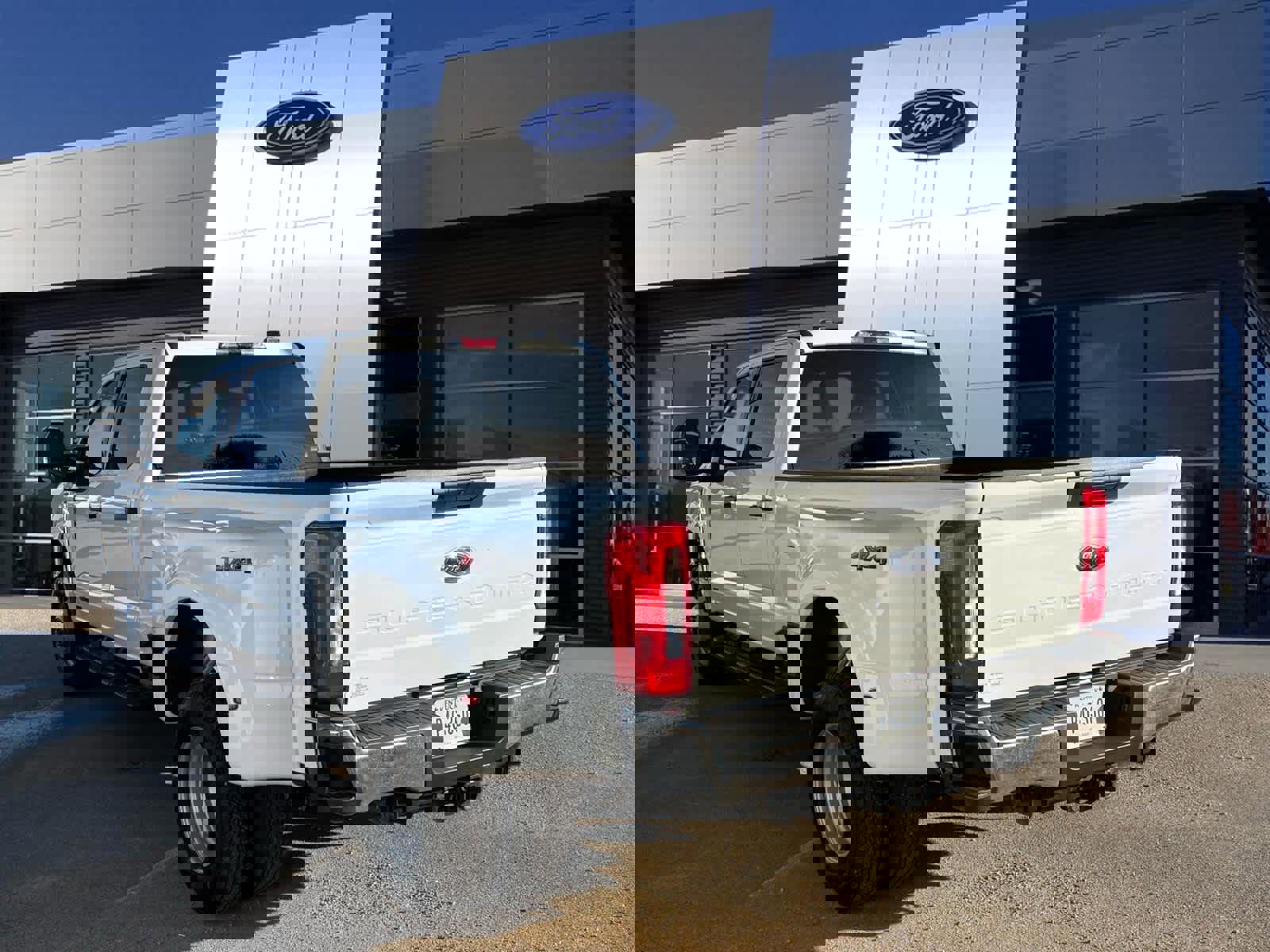 Certified 2024 Ford F350 XLT image 3