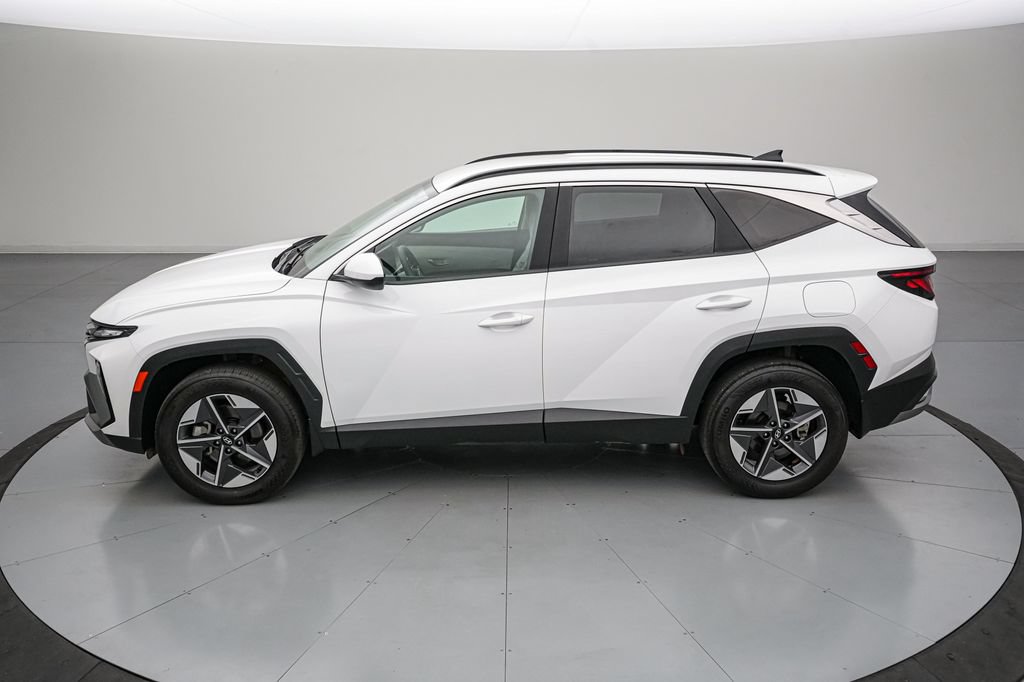 Used 2025 Hyundai Tucson SEL AWD/4WD image 7