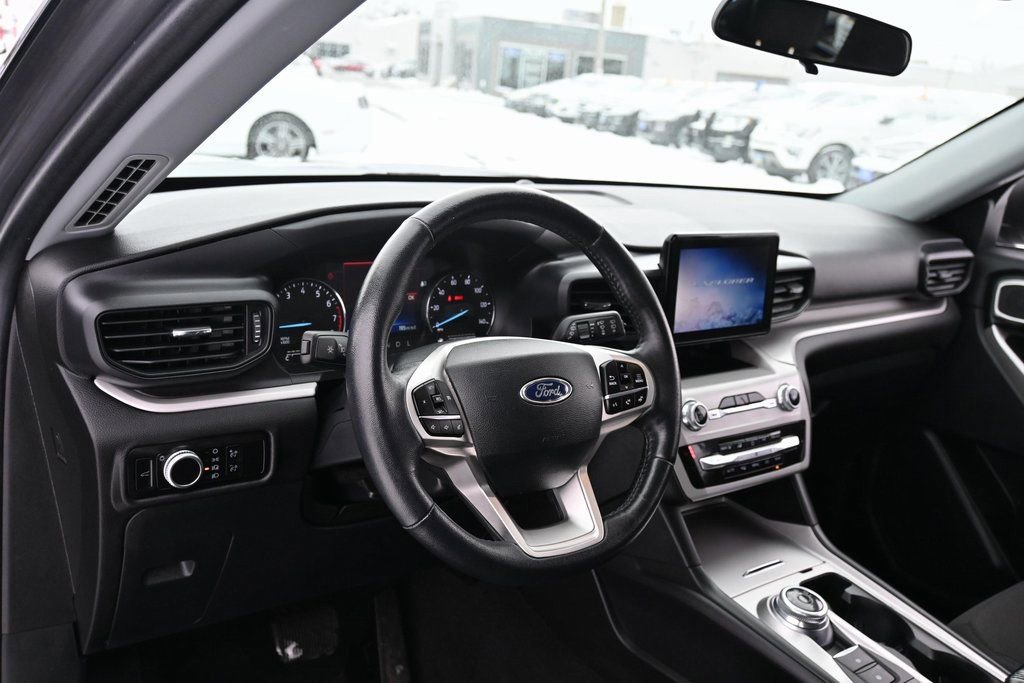Certified 2023 Ford Explorer XLT image 19