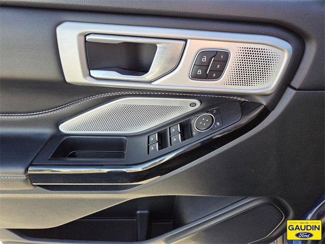 Certified 2022 Ford Explorer ST w/ Equipment Group 401A image 18
