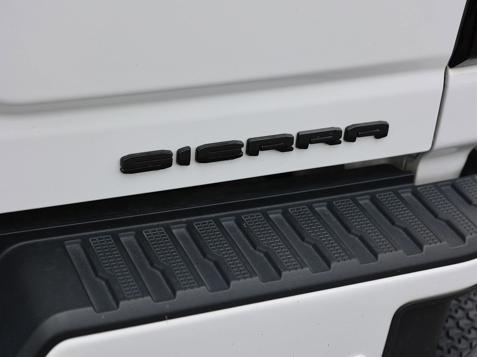 Used 2022 GMC Sierra 2500 Denali w/ Denali Ultimate Package image 14