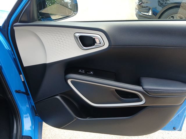 Used 2023 Kia Soul GT-Line FWD image 46
