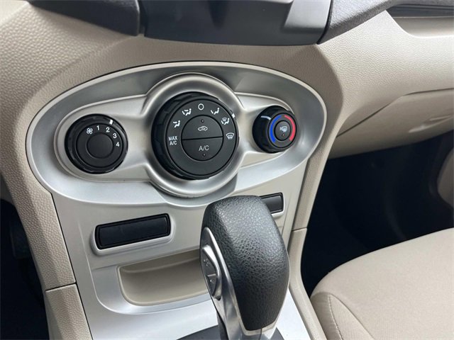 Certified 2019 Ford Fiesta SE image 31